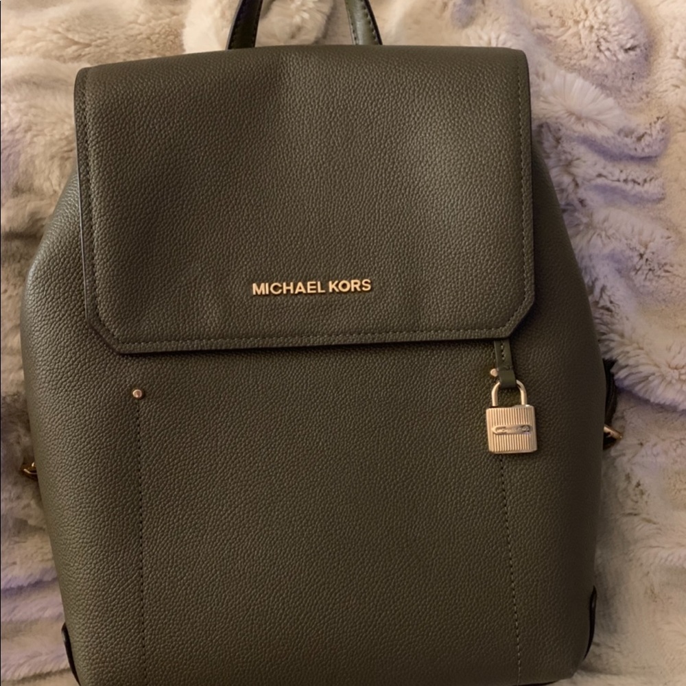 Michael Kors leather backpack💜 NWOT